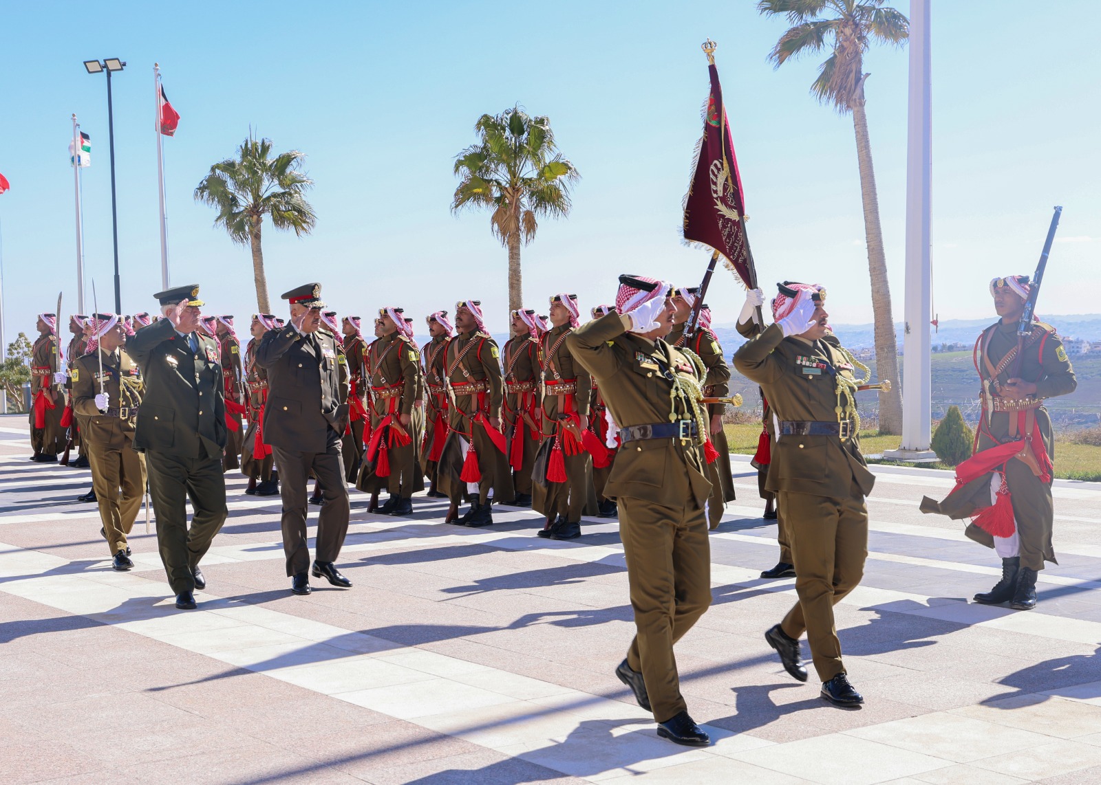 رئيس هيئة الأركان يستقبل رئيس أركان حرب القوات المسلحة المصرية