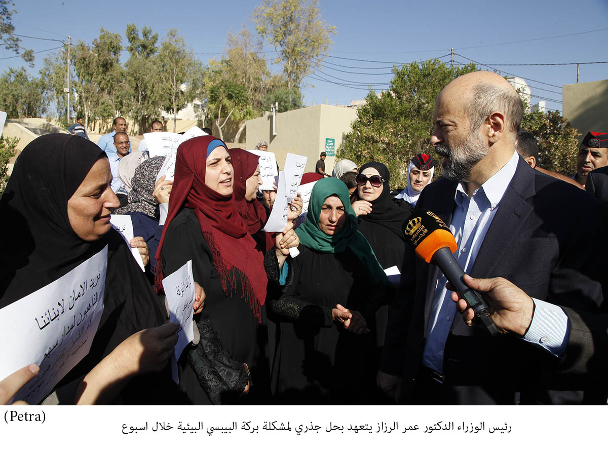 PM vows to find solution to wastewater pool in Ruseifa