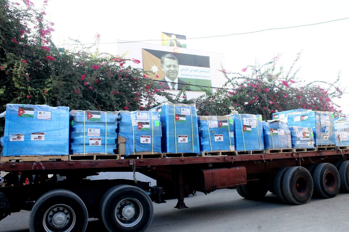 Medical aid convoy arrives at field hospital in Gaza