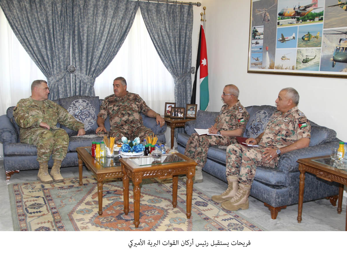 Army chief meets US general