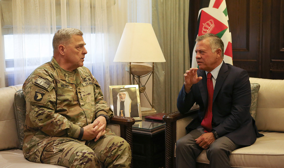 King receives US army chief