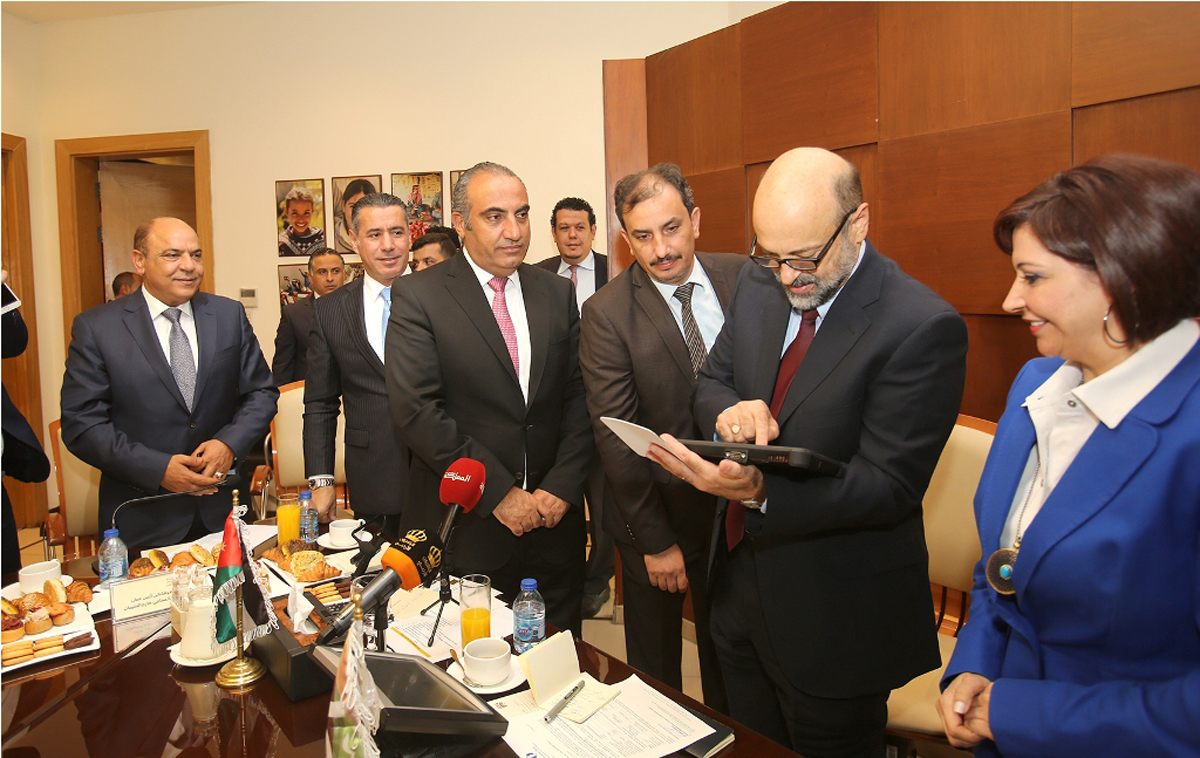 PM launches eight e-services in GAM