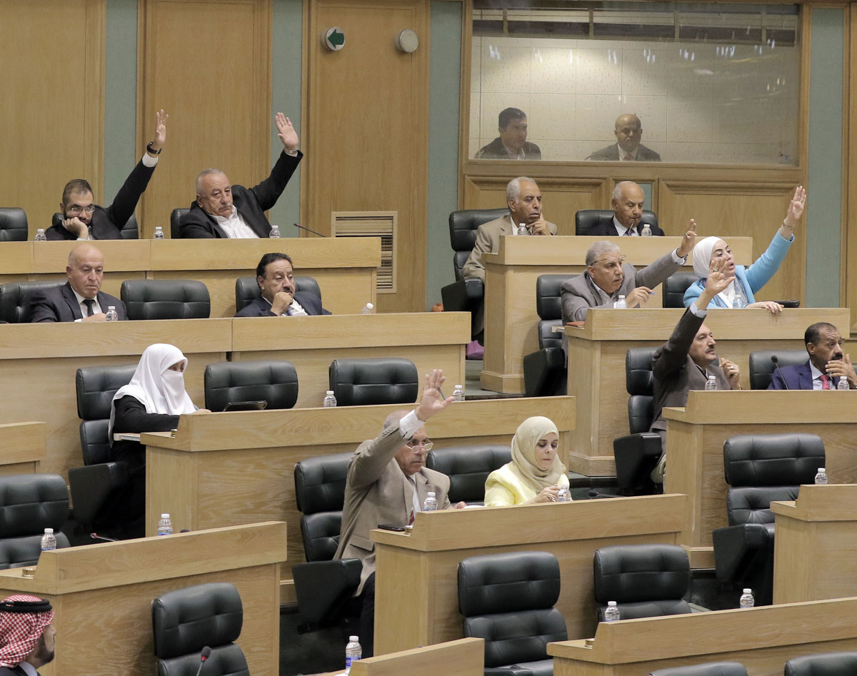 House refers three draft laws to legal committee