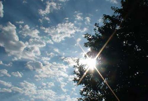 Moderate autumn weather, light showers forecast for two days