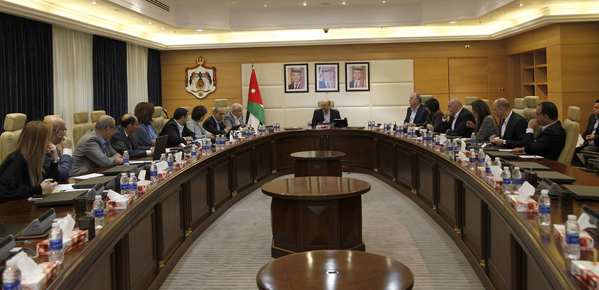 Economic task force discusses stimulus measures