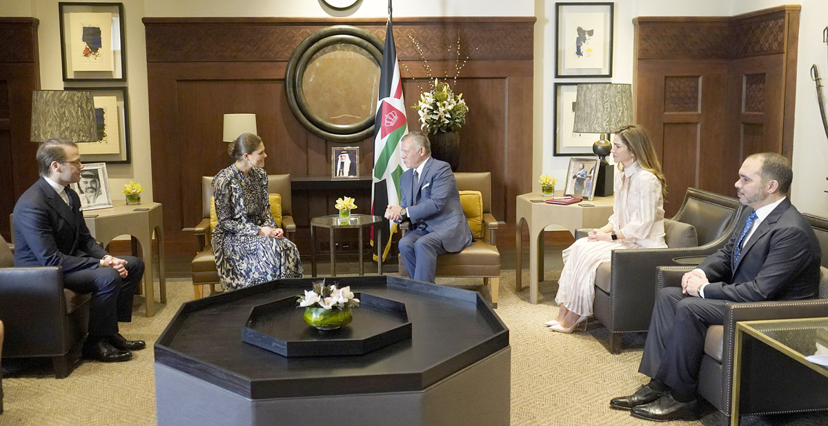 King, Queen meet Crown Prince of Sweden