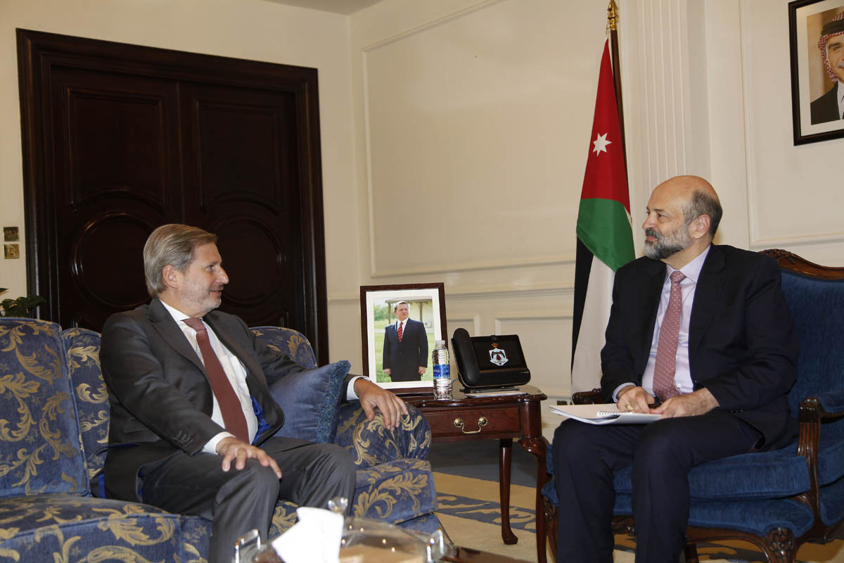 PM urges closer ties with US