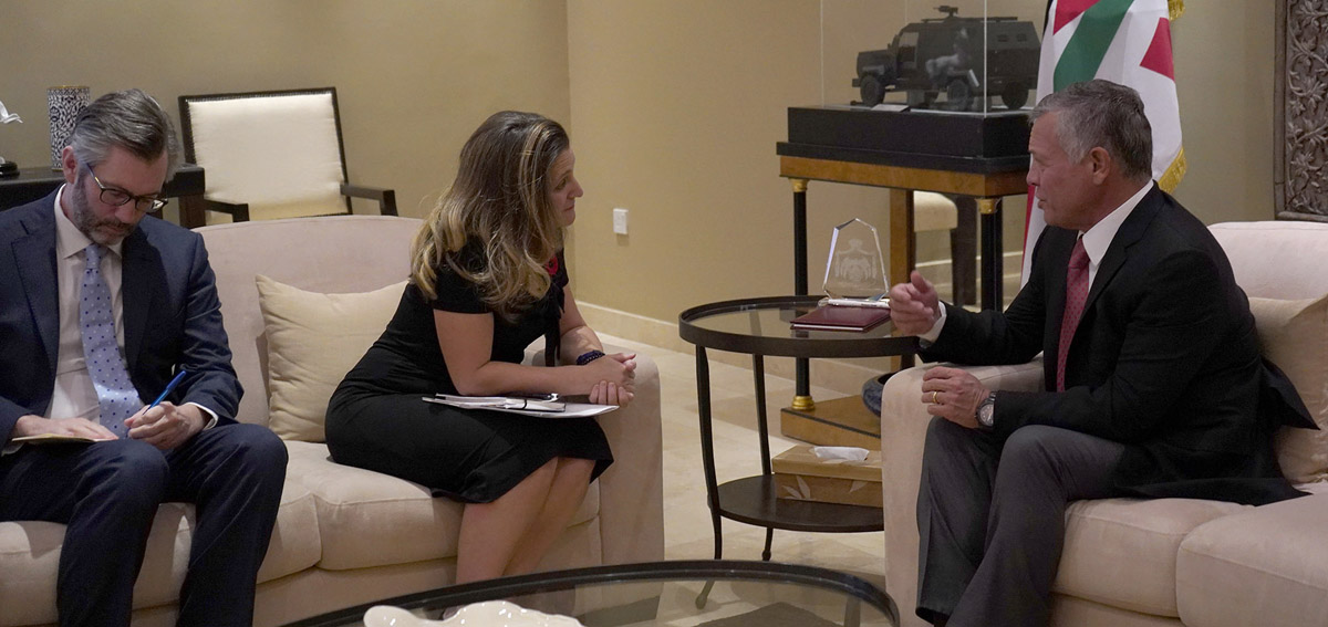 King receives Canadian foreign minister