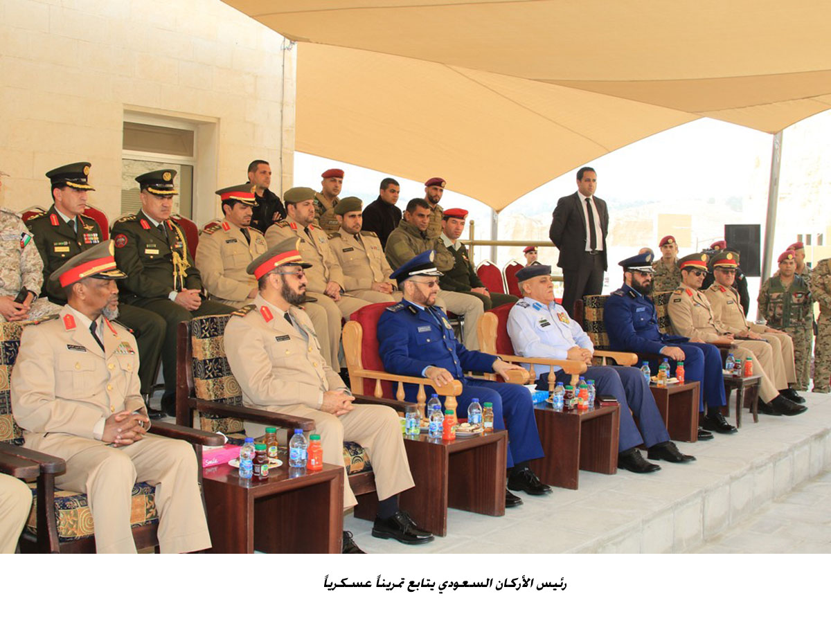 Saudi army chief attends military training