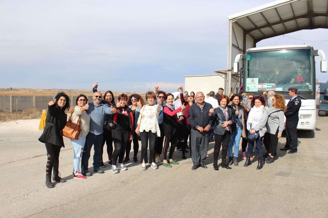 Lebanese tourists arrive Jordan through Jaber