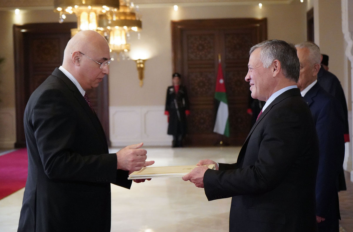 King receives ambassadors’ credentials