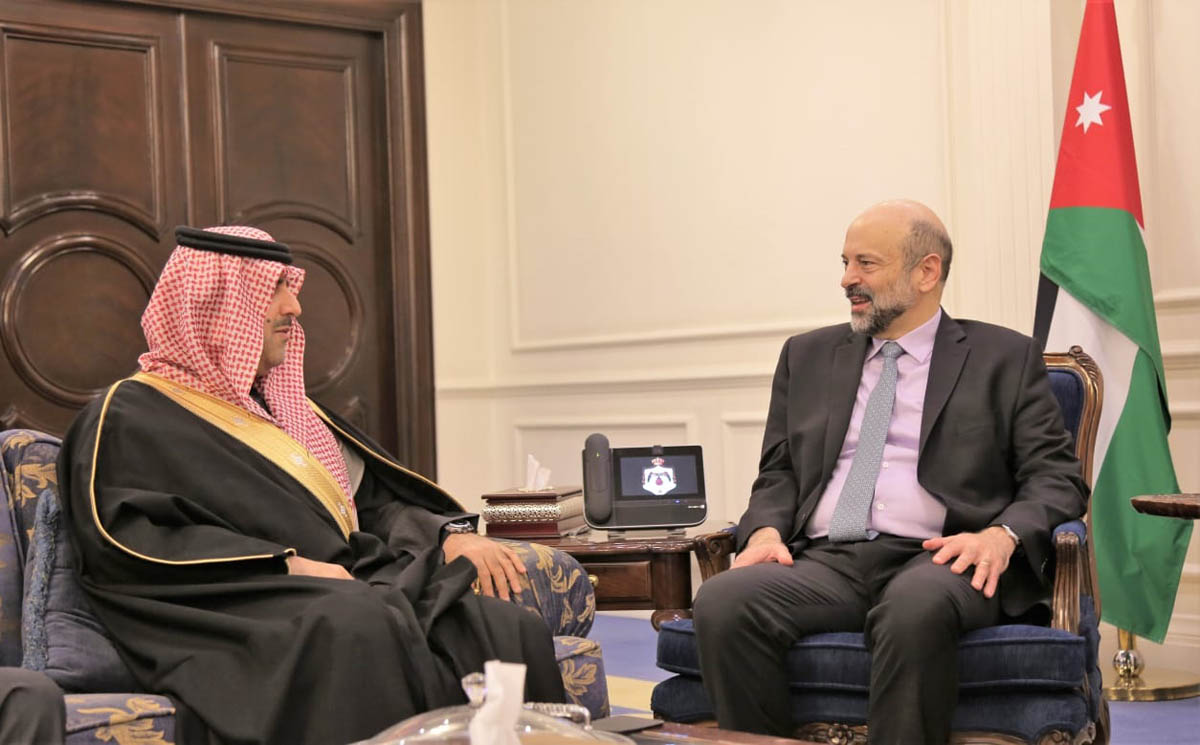 Prime Minister receives Head of the Saudi General Auditing Bureau