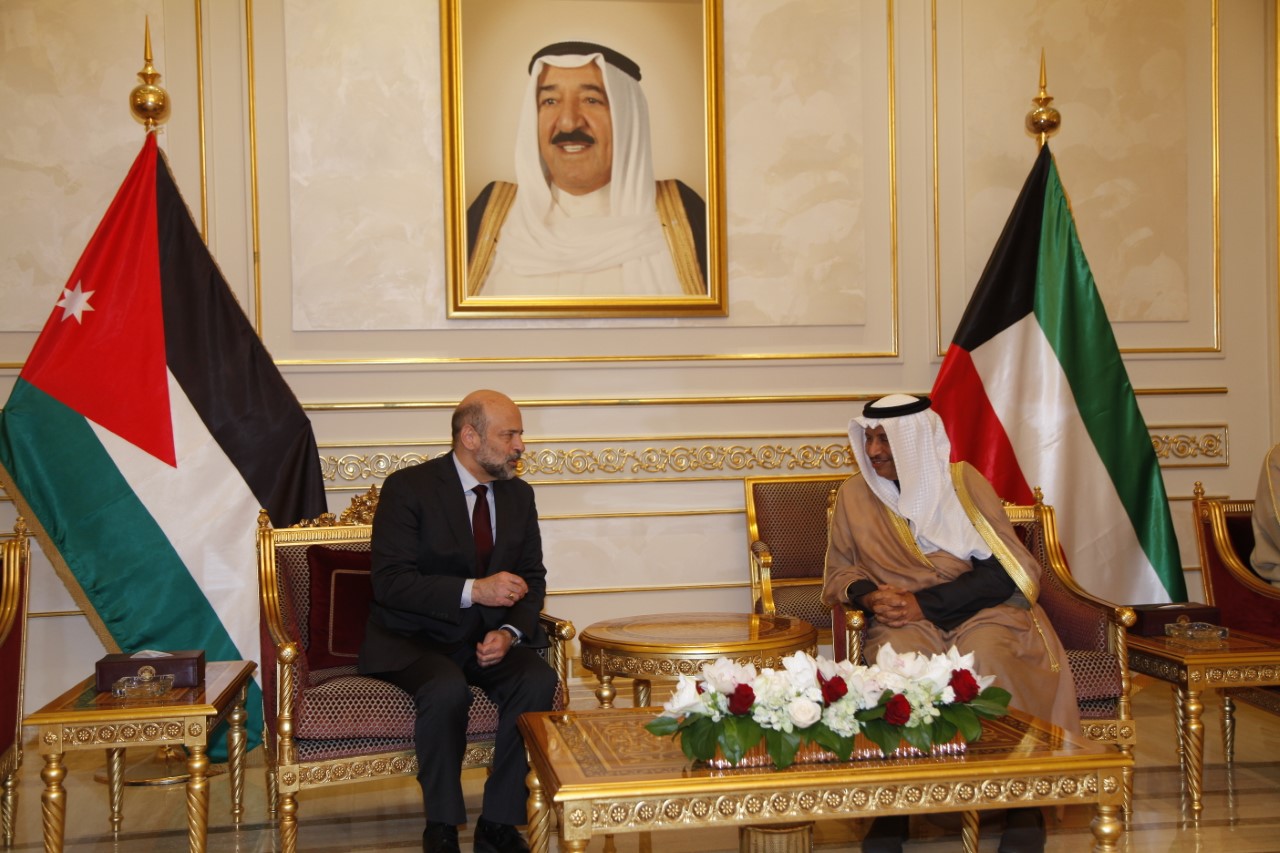 PM, Kuwaiti counterpart discuss bilateral relations, London Initiative preparations