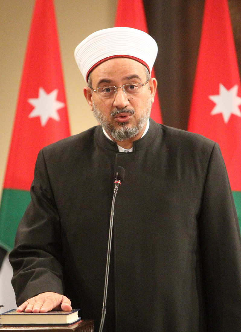 Awqaf Minister instructs to use Bab Al-Rahma Gate