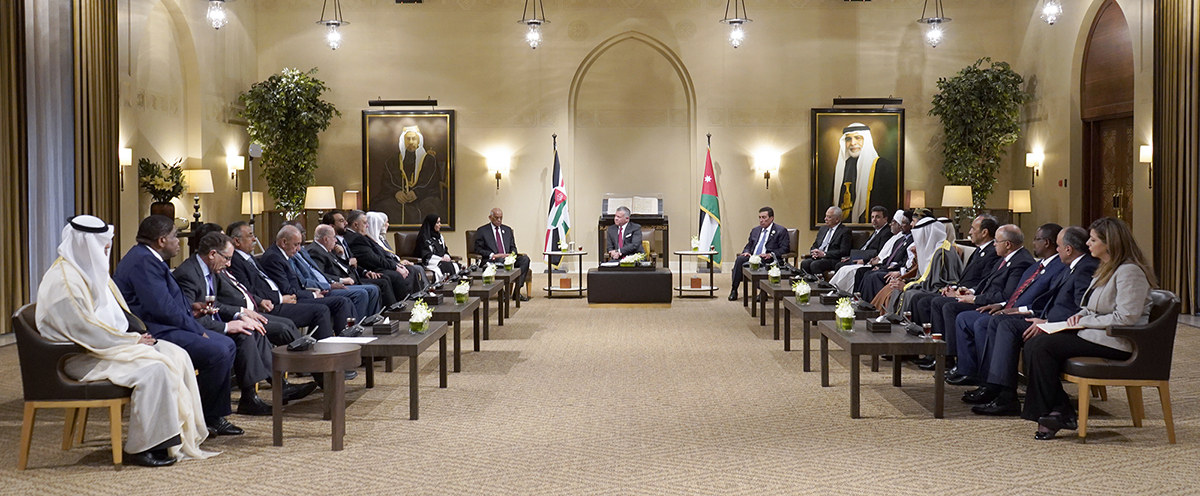 King receives heads of Arab parliaments