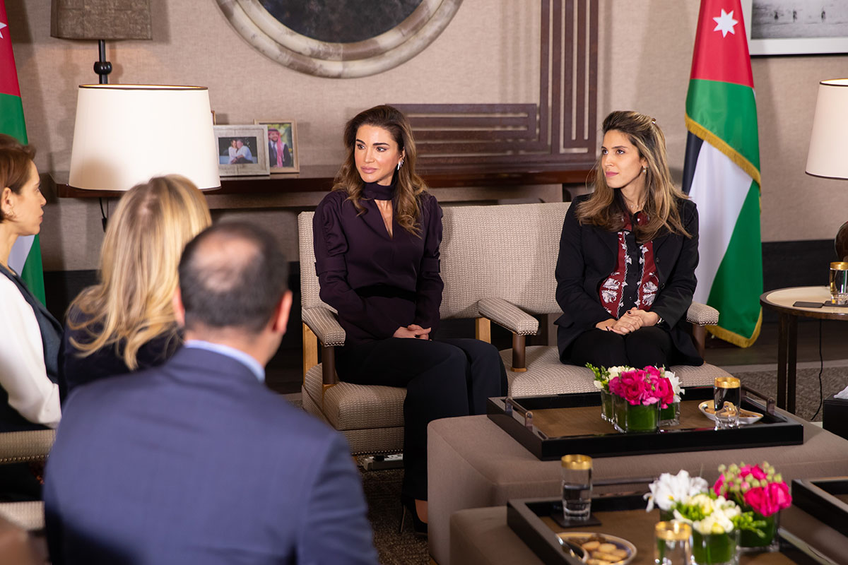 Queen Rania meets with winners of Queen Rania Award for Education Entrepreneurship