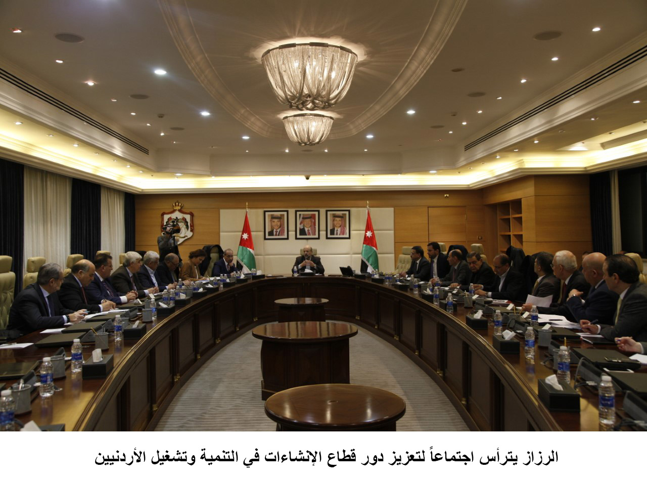 PM chairs meeting to discuss construction sector's contribution to growth