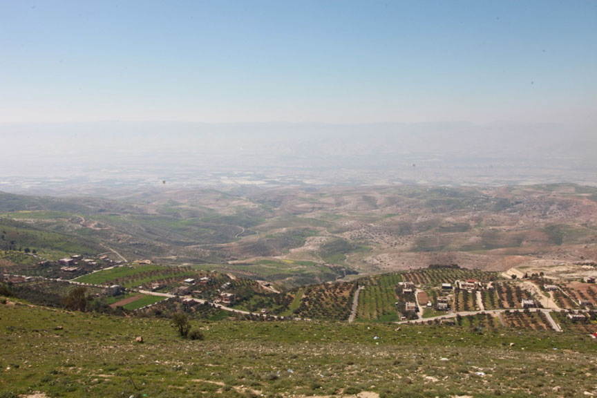 Spring-like warmth forecast during daytime, cold at night