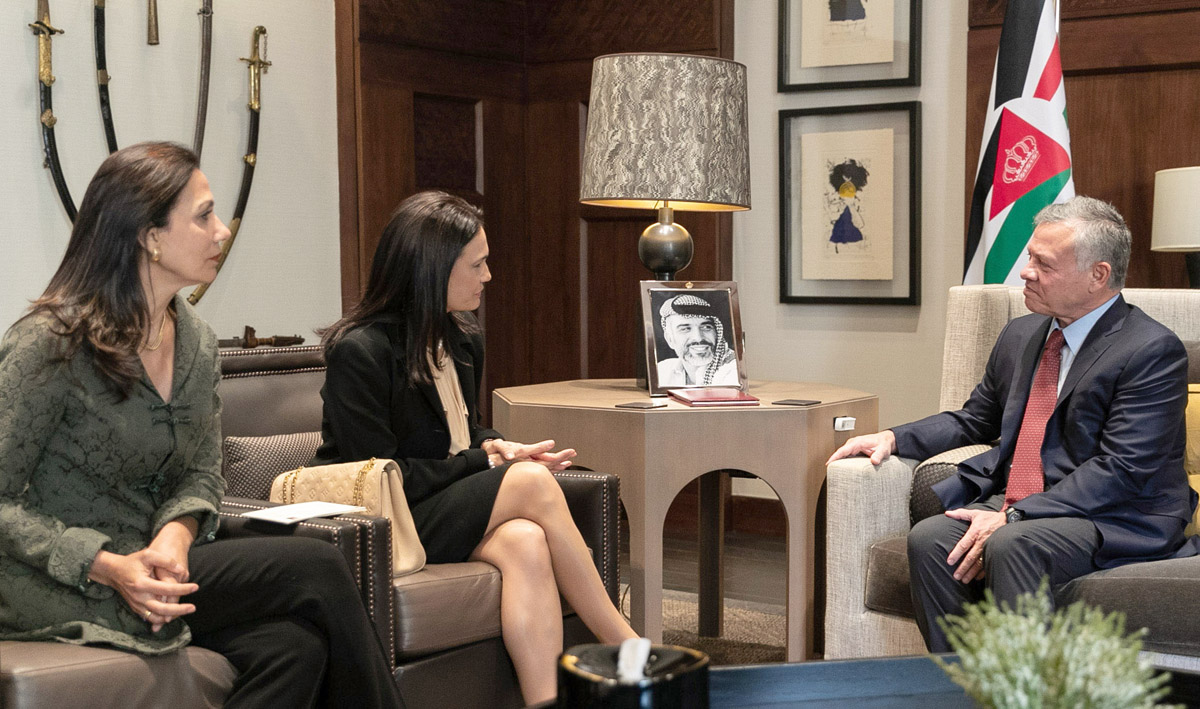 King receives Panama VP