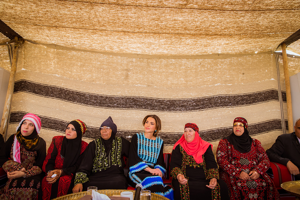 Queen Rania Launches Zaha Cultural Center in Al Mafraq and Meets Royal Grant Beneficiaries