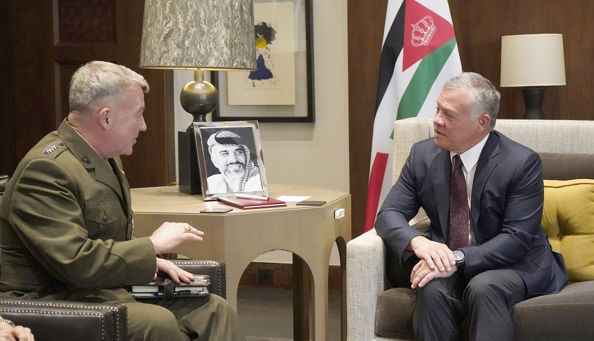 King receives commander of US Central Command