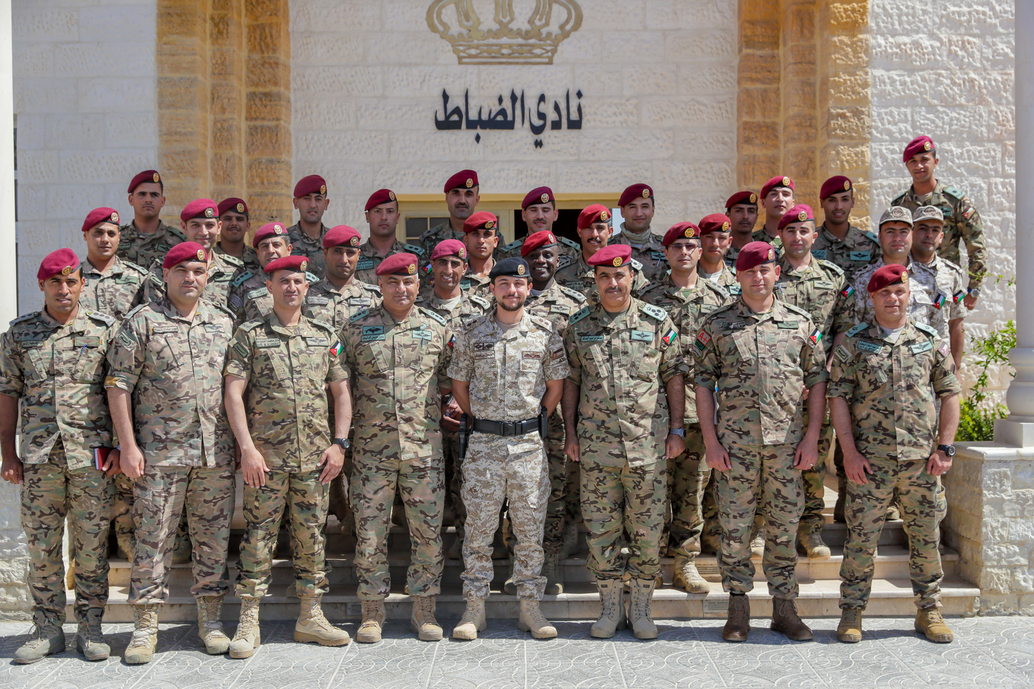 Crown Prince visits 101st Special Unit