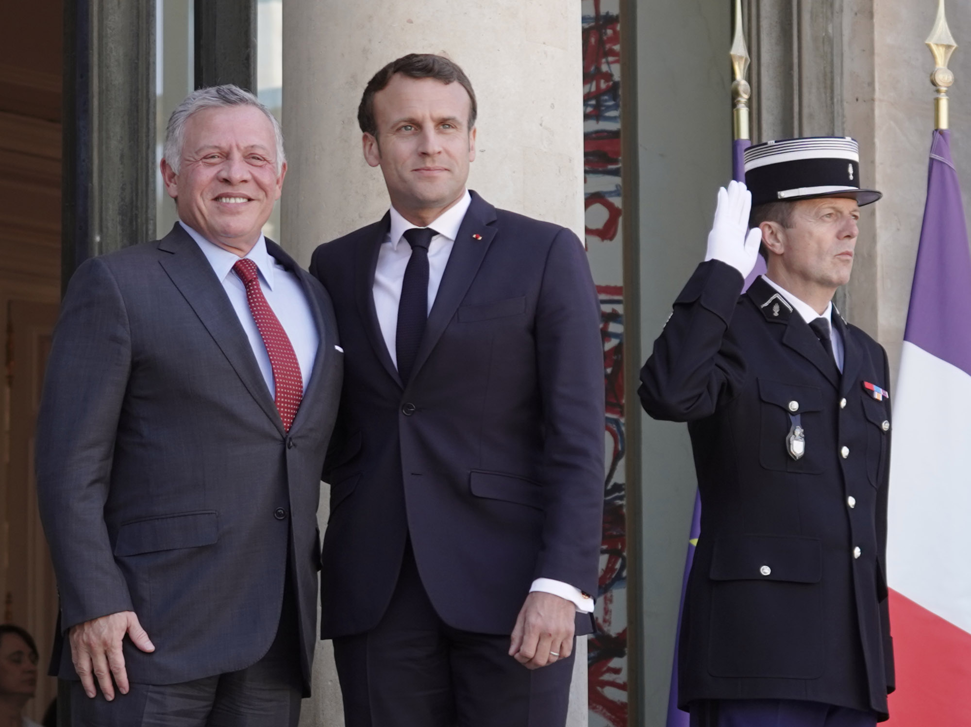 King, French president discuss opportunities to enhance cooperation