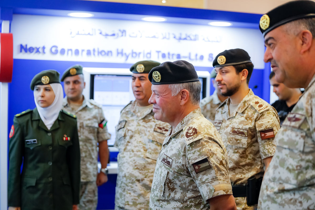 King visits Special Communications Commission