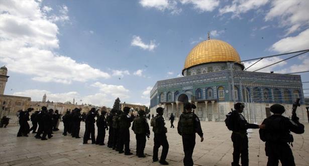 Extremist settlers storm Al-Aqsa yards