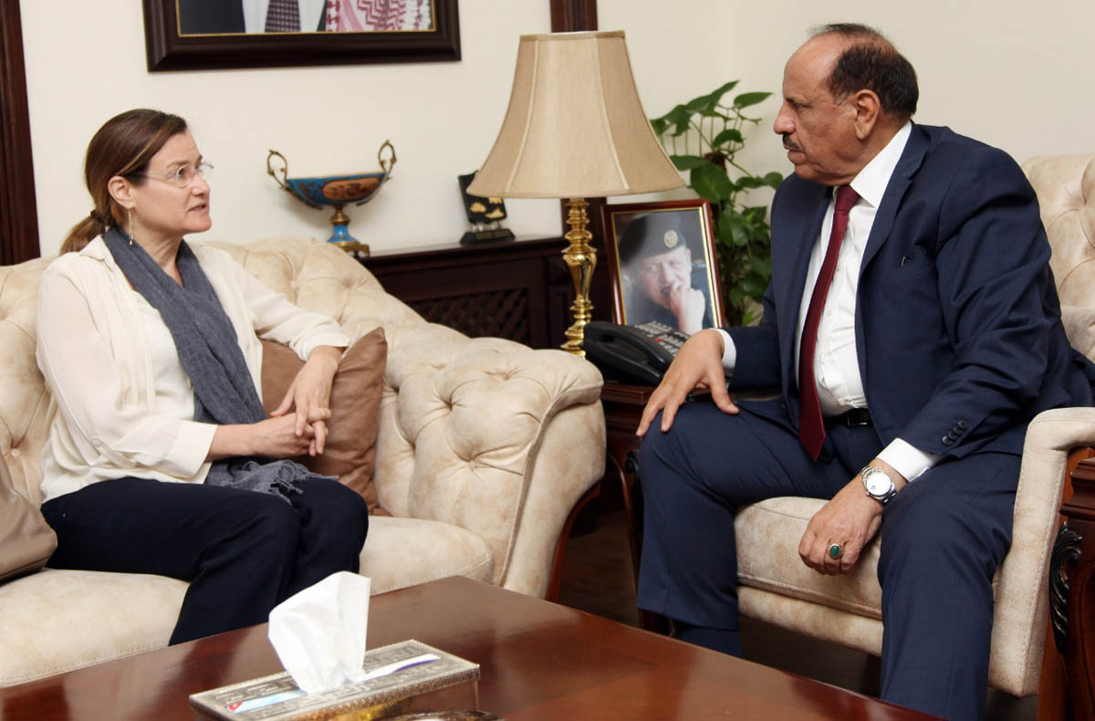 Interior Minister meets UNHCR representative