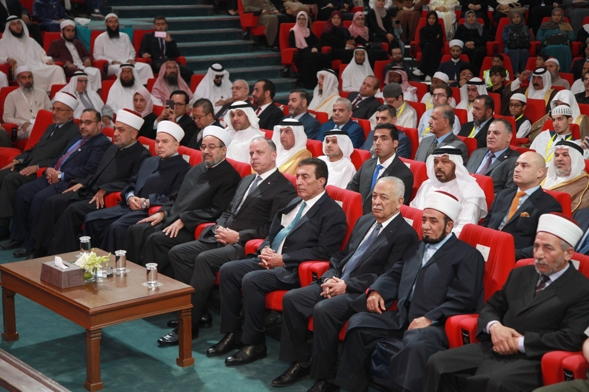 Deputizing for the King, Prince Feisal awards winners of Holy Quran contest