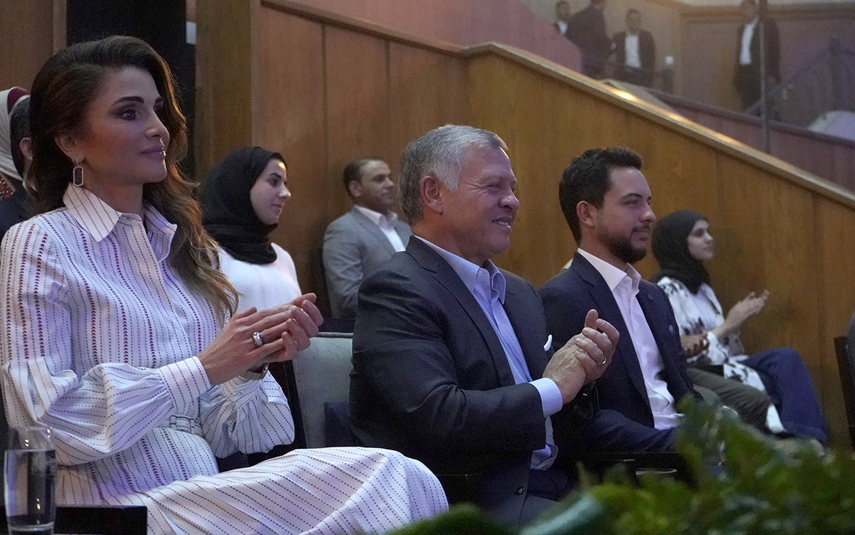 King attends youth celebration marking 20th anniversary of Accession to Throne