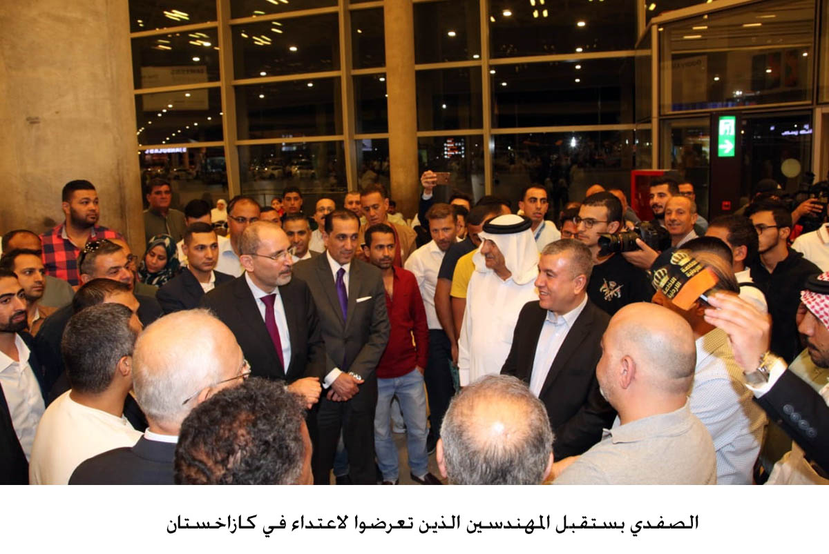 Safadi receives Jordanian engineers attacked in Kazakhstan