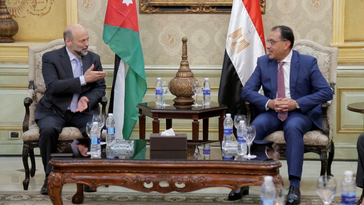 PM arrives in Cairo to participate in Jordanian-Egyptian Higher Committee meeting