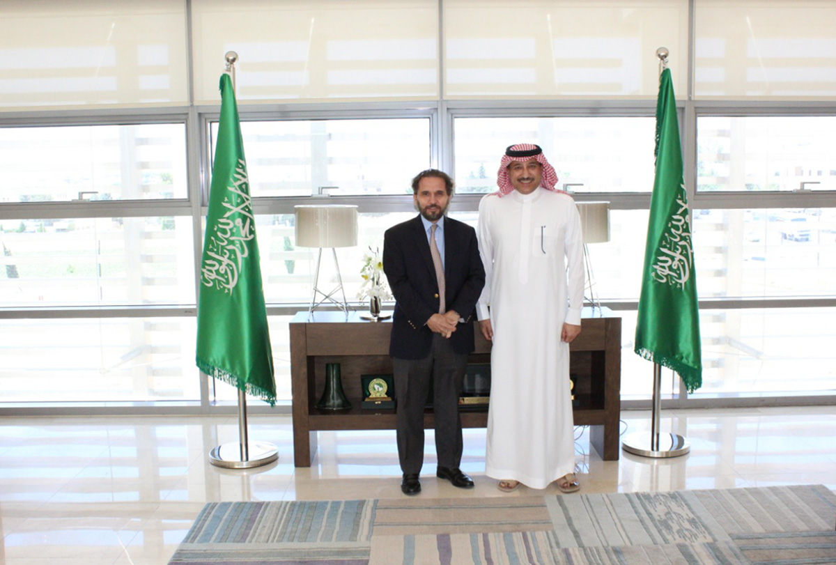 Prince Mired Bin Ra'ad meets Saudi ambassador