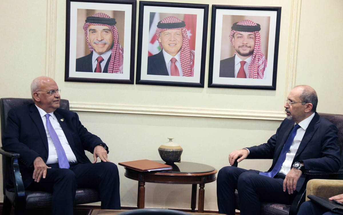 Safadi, Erekat: No economic ideas can be alternative to two-state solution