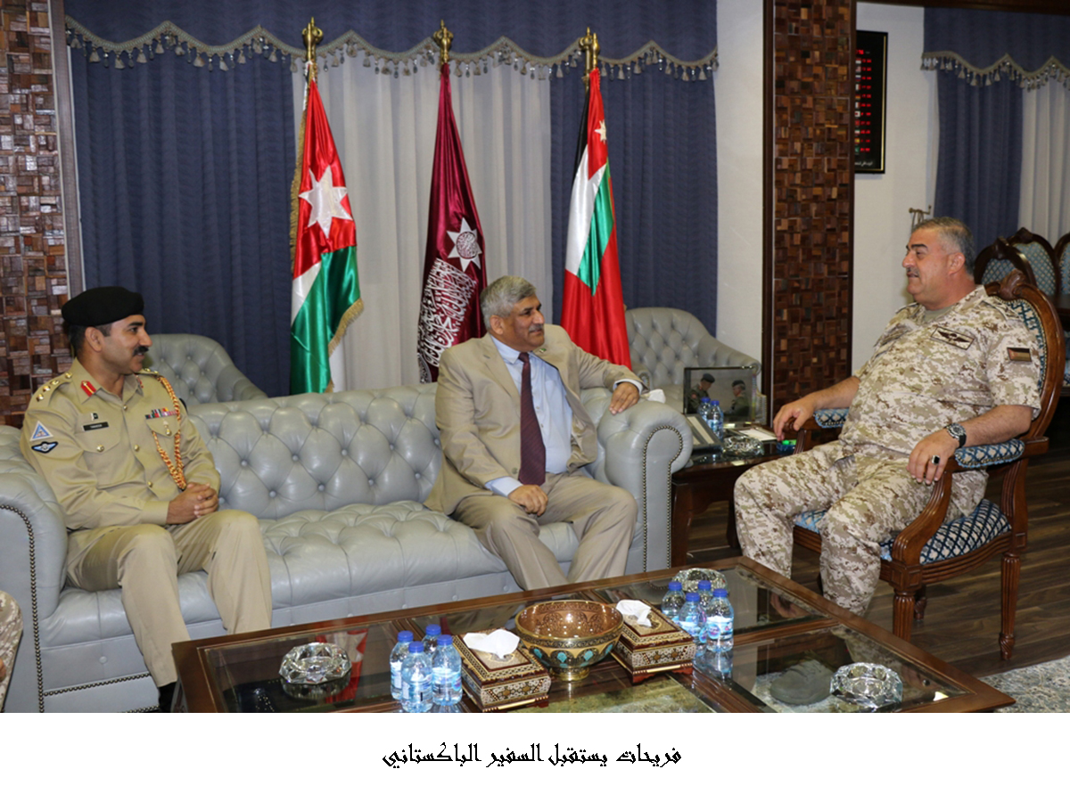 Army chief receives Pakistani ambassador