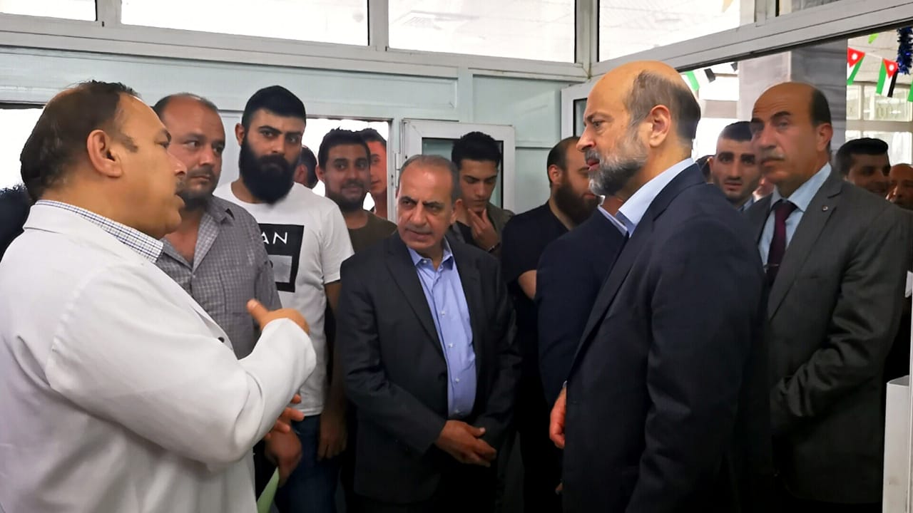 PM pays Princess Basma Hospital in Irbid surprise visit