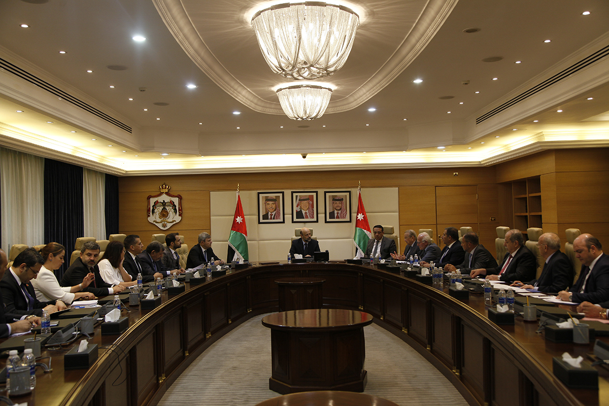 Razzaz, Turkish delegation discuss boosting joint investment opportunities