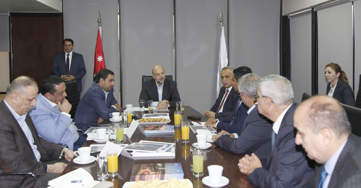PM pledges further support to Aqaba regional hub bid