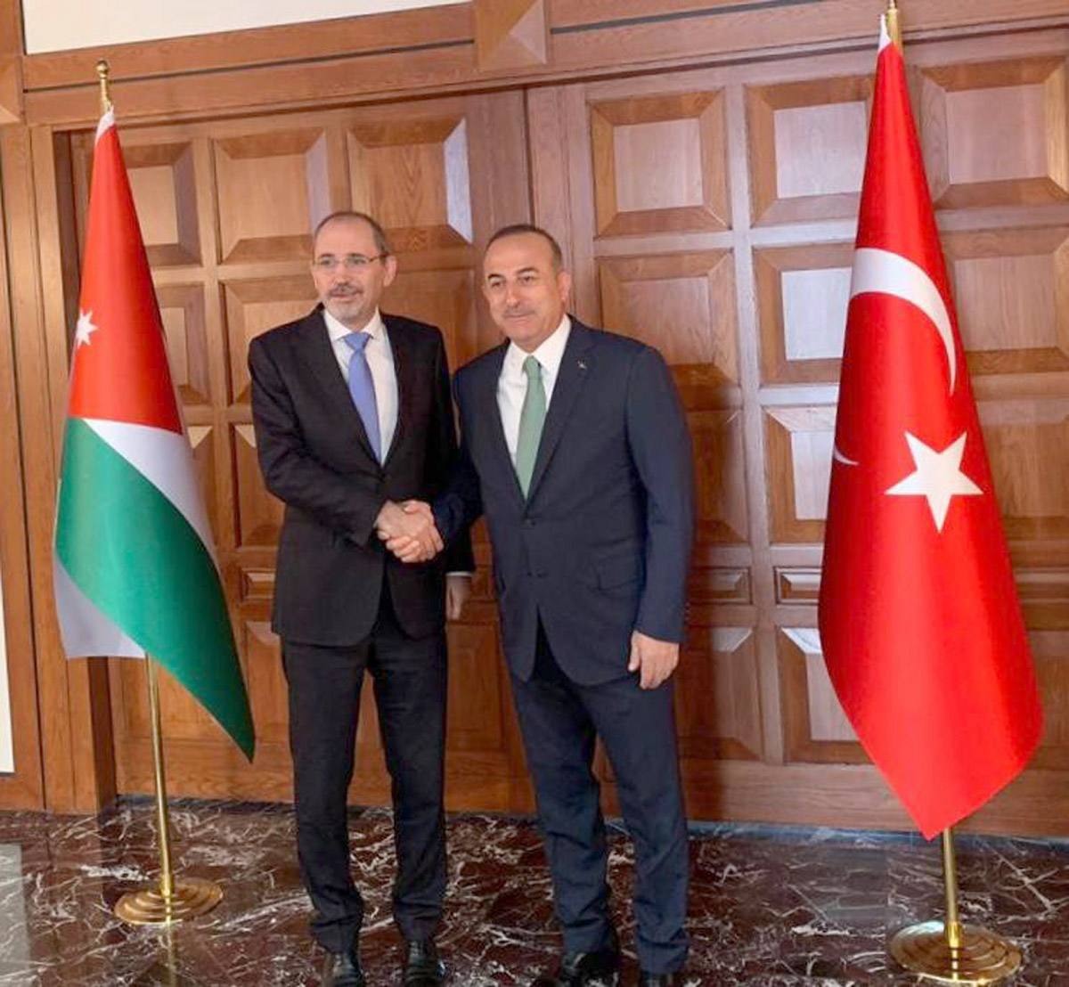 FM, Turkish counterpart discuss ties, regional crises