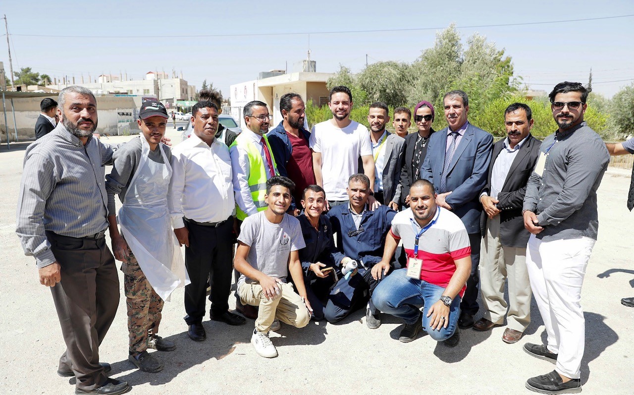 Crown Prince joins volunteers at national public school maintenance campaign in Mafraq