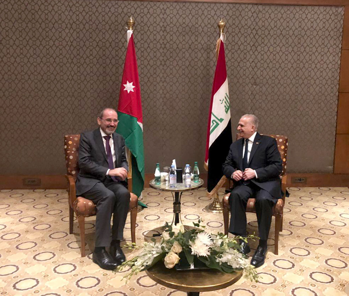 FM, Iraqi counterpart discuss ties, Middle East issues