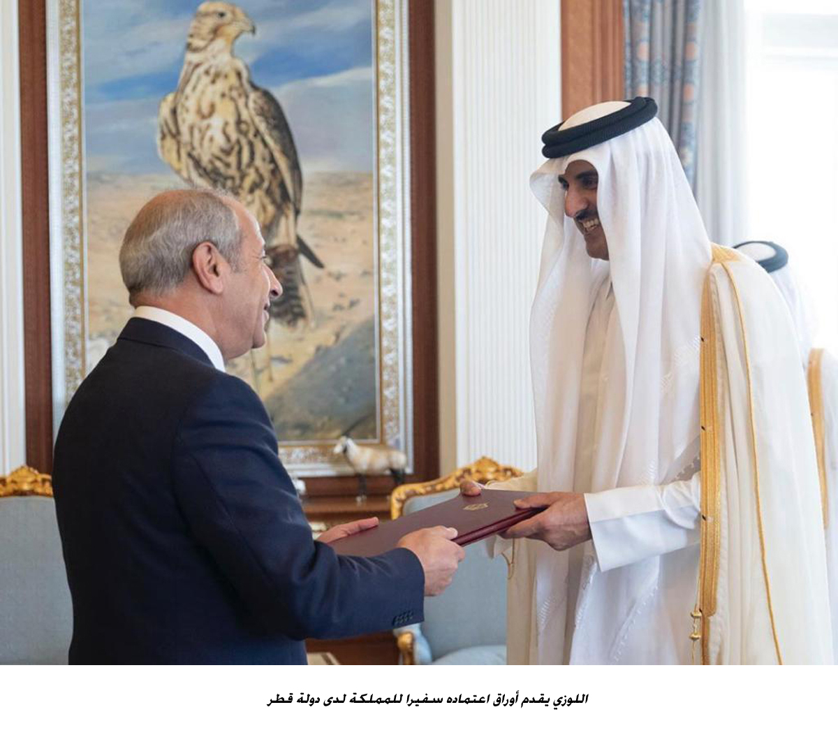 Jordan's envoy presents credentials to Qatar's Emir
