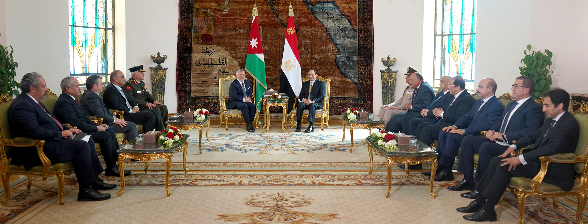 King holds talks with Egyptian president in Cairo