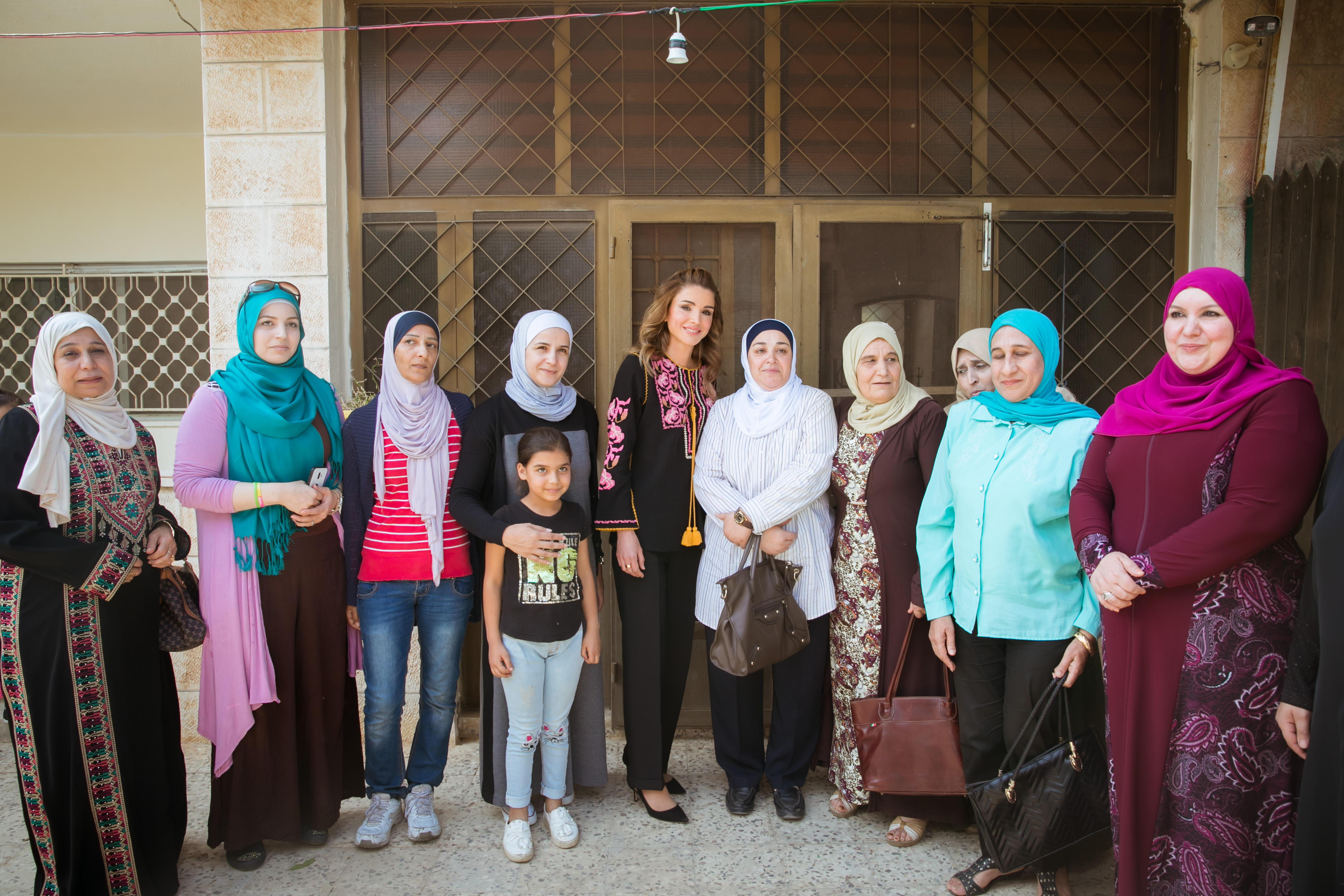 Queen Rania Visits Women of Al Balqa’s Himmeh Charity Association