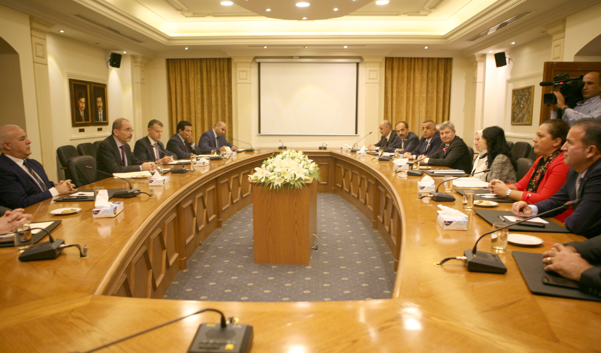 FM meets Jordanian-Turkish parliamentary friendship panel
