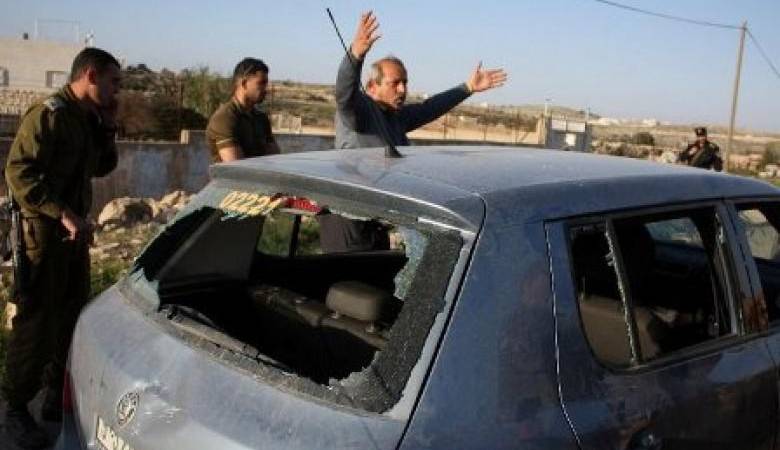 Settlers attack Palestinians’ vehicles near Nablus