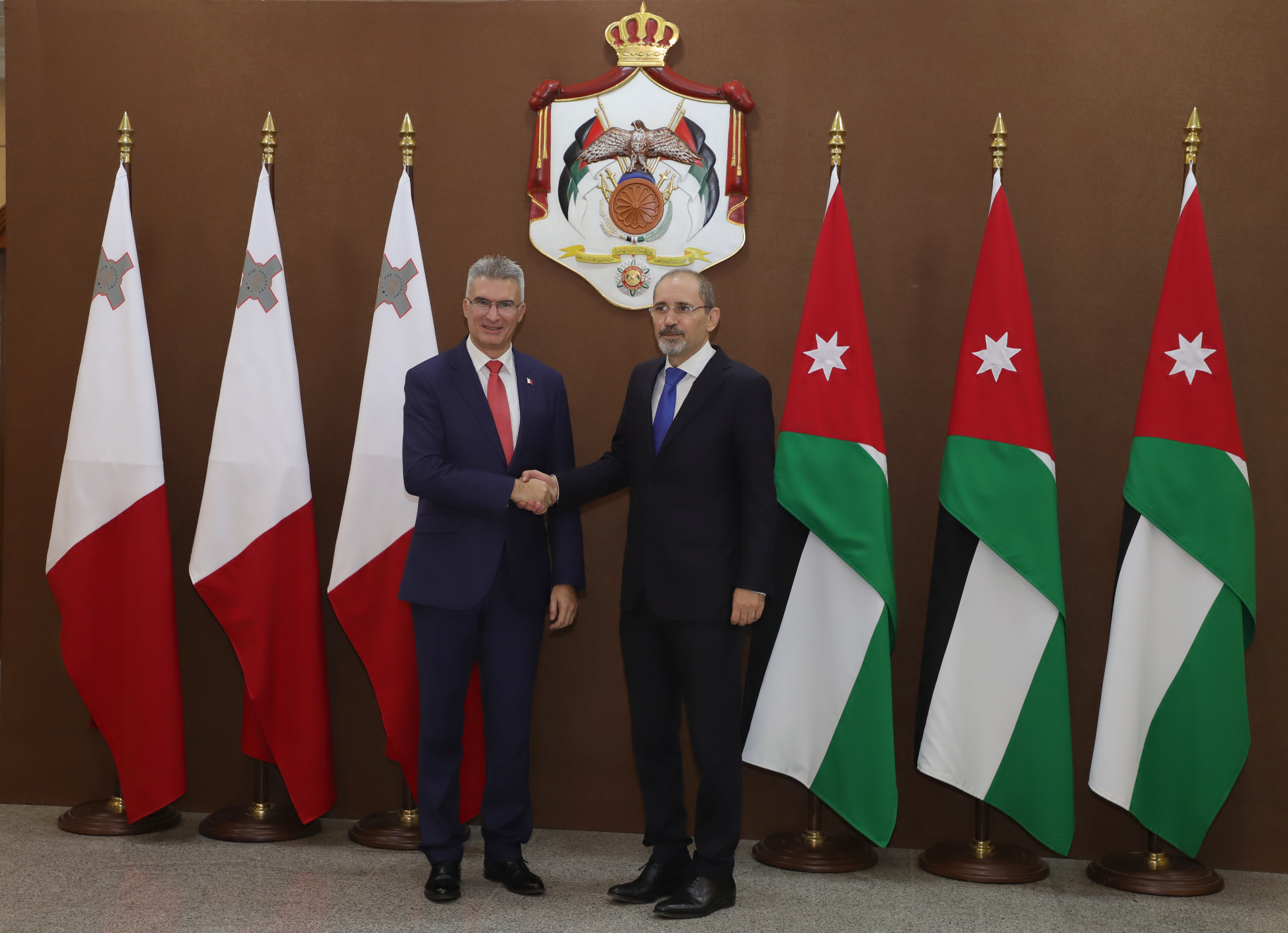 FM, Maltese counterpart discuss ties, economic cooperation