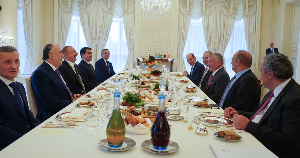King, Azeri president hold talks in Baku on economic cooperation